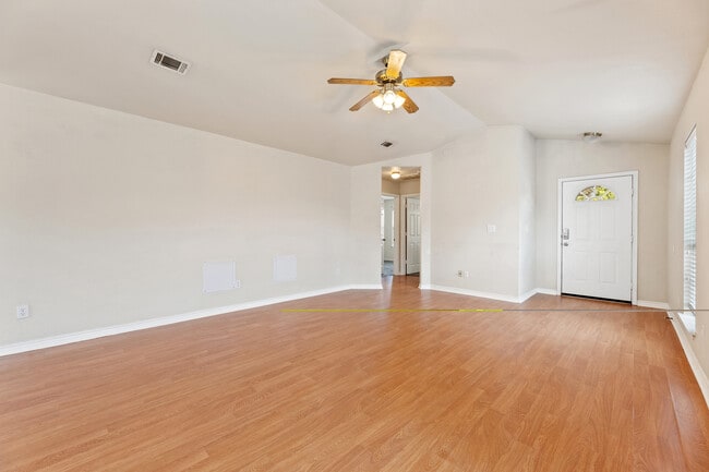 Photo - 100 Sendero Dr