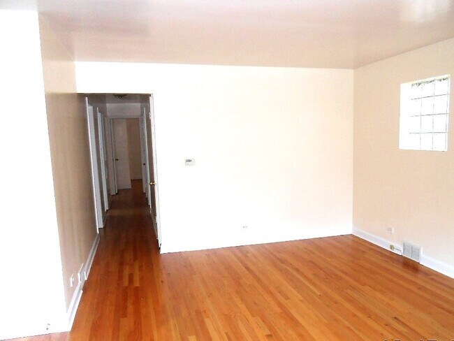 5534 N Campbell Ave Unit 3E