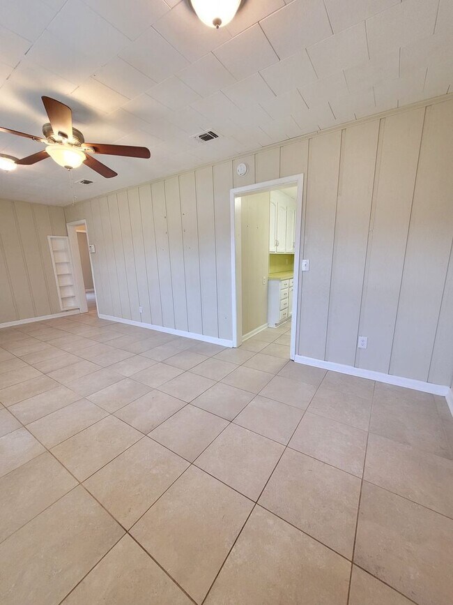 Photo - 700 Barksdale St