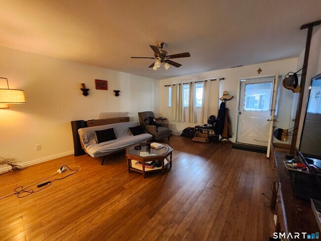 Photo - 4 Union Ave Unidad 8