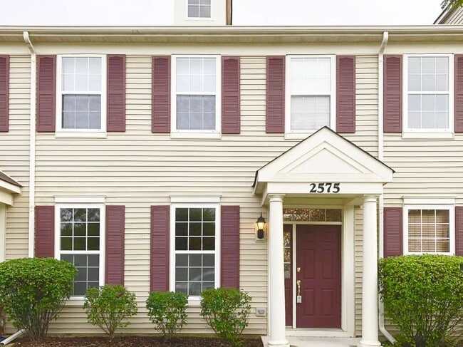 Building Photo - 2575 Hillsboro Blvd