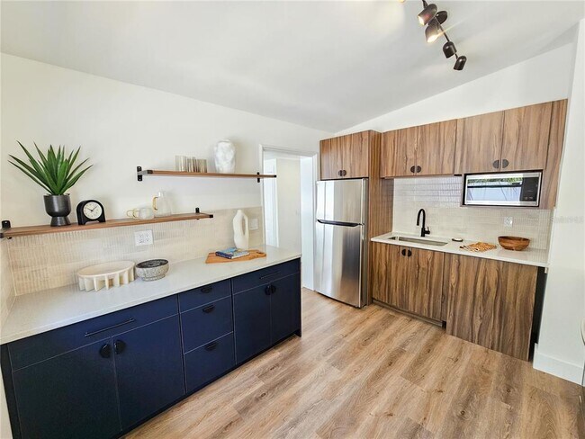 Photo - 1416 55th Ave N