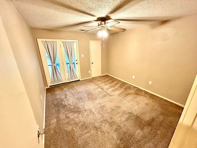 Photo - 5735 Barfield Cir