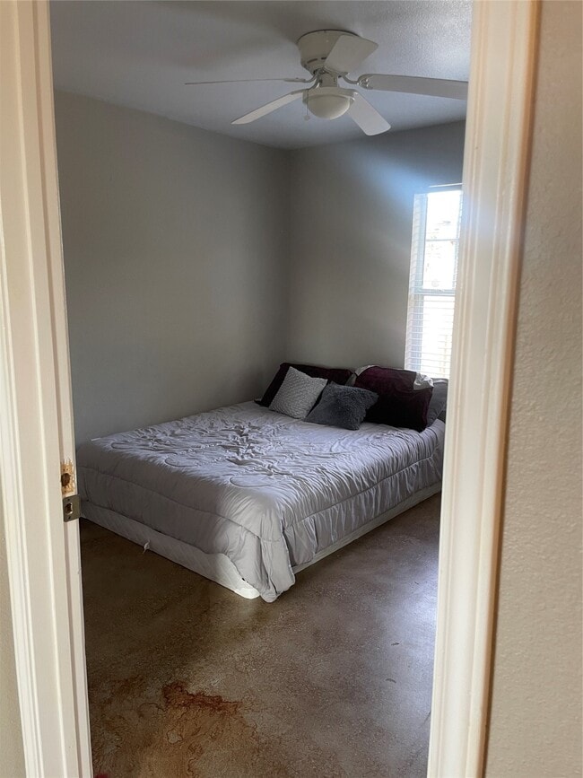 Photo - 363 N Rife St