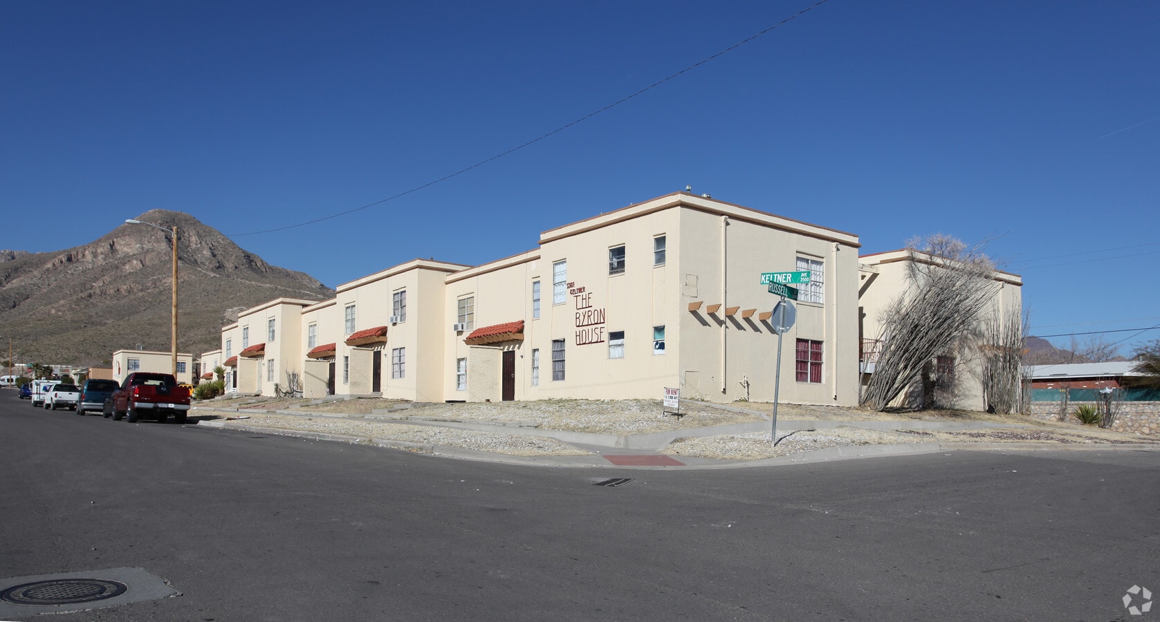 The byron House - The byron House