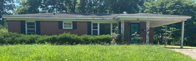 Building Photo - 534 Roseland Dr Rental