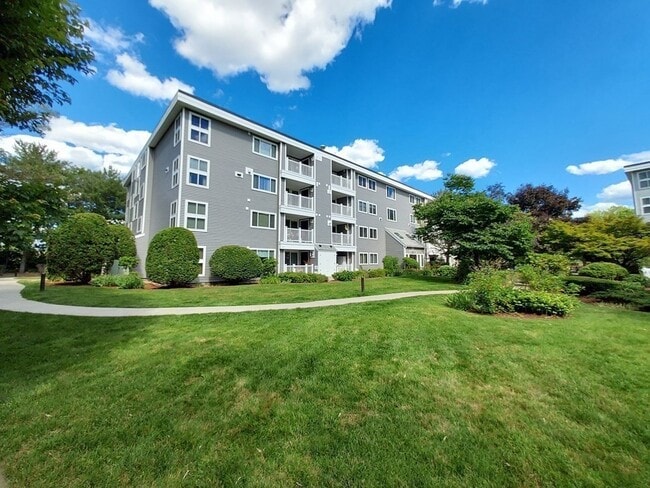 Building Photo - 255 North Rd Rental