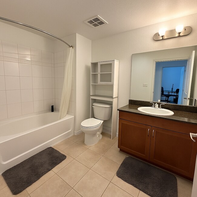 Photo - 1240 India St Unidad 2104