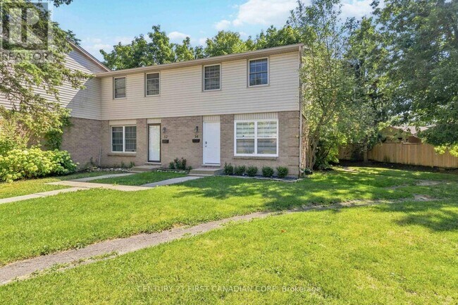 Photo - 1725 Ernest Ave