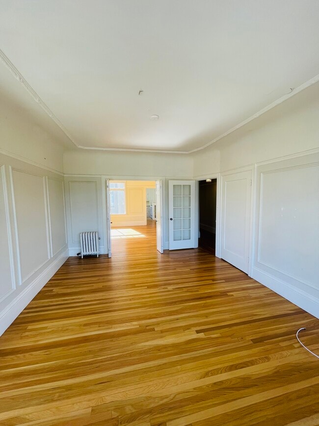 Photo - 1225 Bay St Unit 8