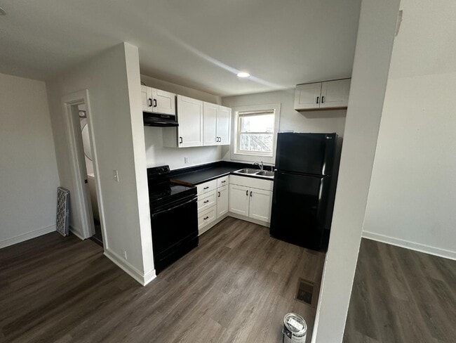 Photo - 749 Mt Hope St Apartamento