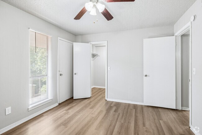 2BR, 1BA - 852SF Premium - Primary Bedroom