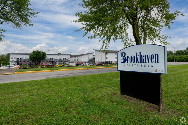 Building Photo - Brookhaven Apartments