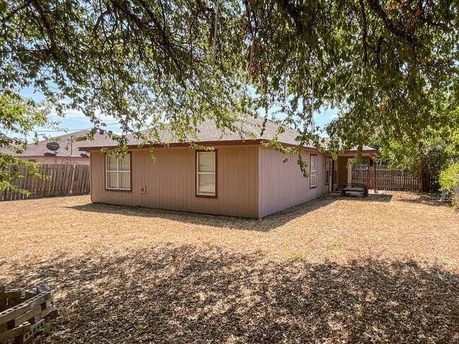 Photo - 3-Bedroom Home Located in Killeen