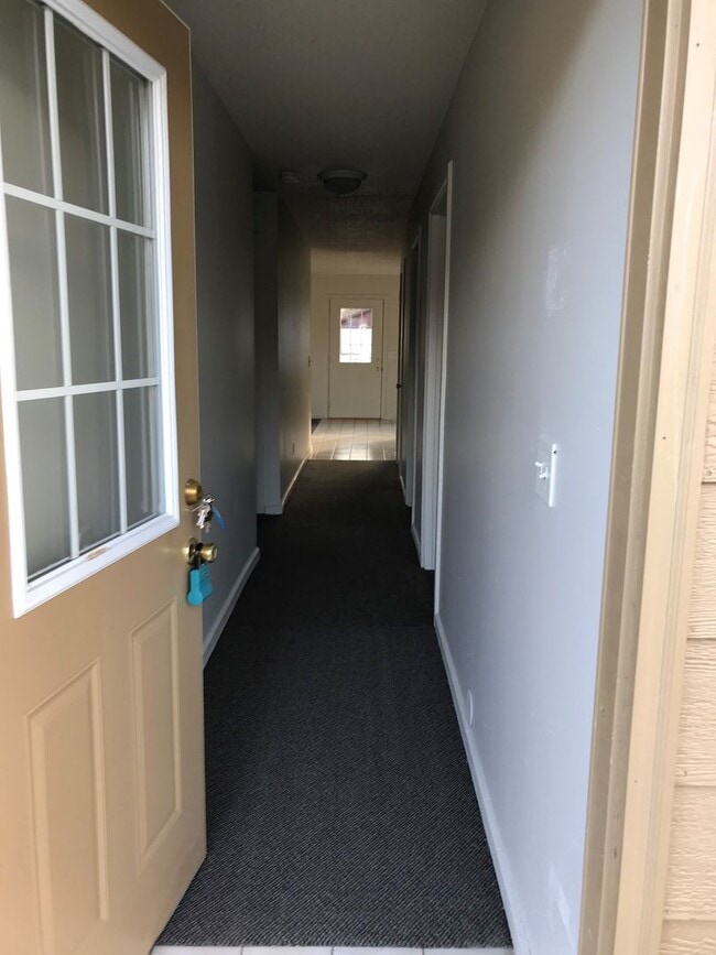 Photo - 3 Bedroom, Single-story Townhomes for rent in Des Moines IA Unidad 2710 E. Douglas