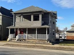 Building Photo - 231 Conklin Ave