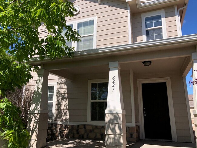 2 Story Home 3 Bed 2.5 Bath 2 Car Garage - 2 Story Home 3 Bed 2.5 Bath 2 Car Garage