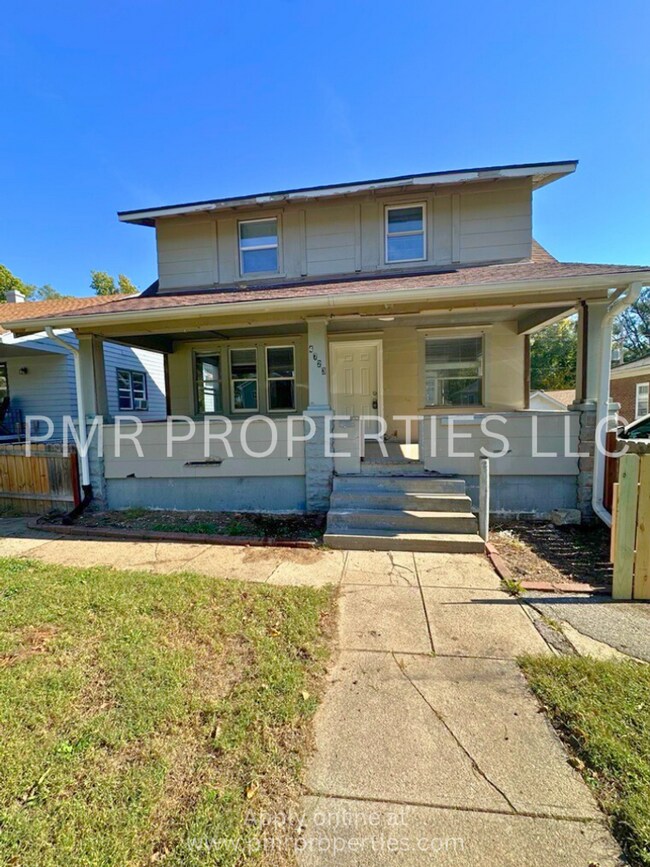 Building Photo - 3 Bedrooms / 1.5 Bathrooms