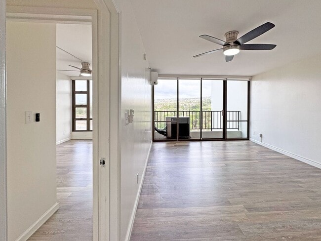 Photo - Pearl Regency Unit 1809