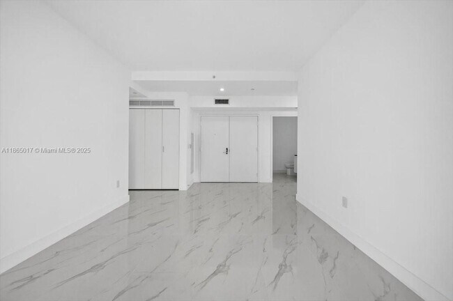 Photo - 700 NE 24th St Unit 1407