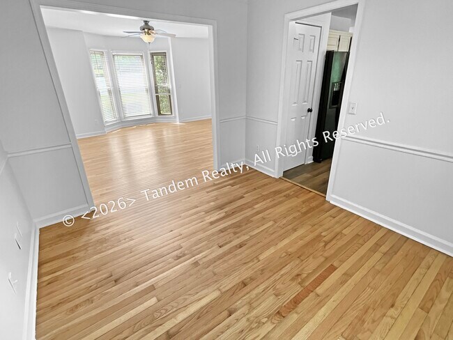 Photo - 309 Oakcrest Ct