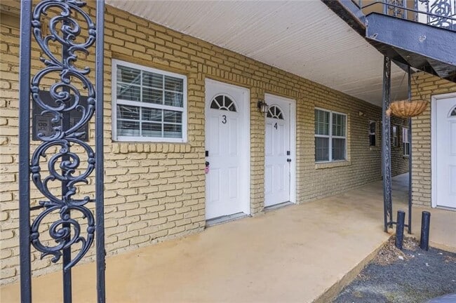 Photo - 21 Delmont Dr NE Unidad 5