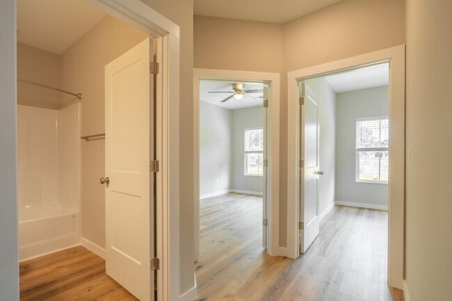 Photo - 124 Woodland Dr