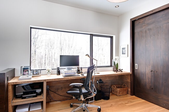 Photo - 46479 Old Mail Rd