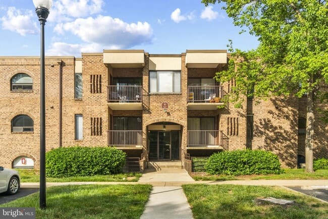 Photo - 9 Silverwood Cir Apartment Unit 5