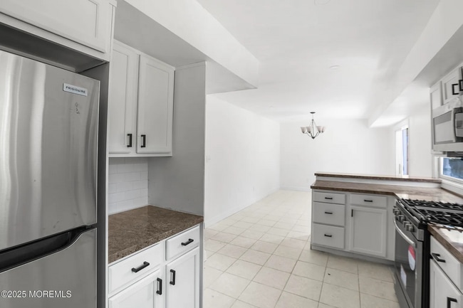 Photo - 37 Nautilus Dr