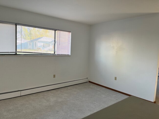 Living - 135 Popo Agie St Unit 3