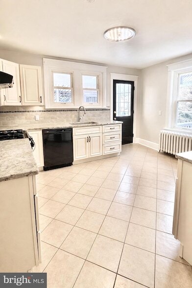 Photo - 1203 Cherry St