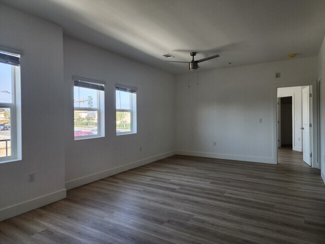 Sierra Ridge Townhomes