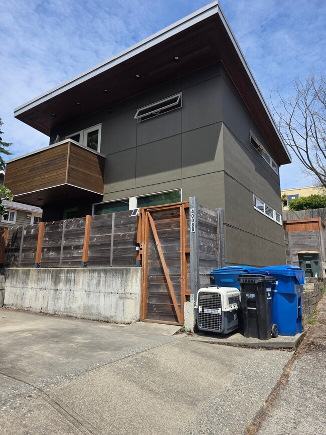Photo - 4008 34th Ave W