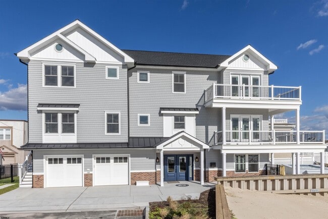 Photo - 139 Gibbs Ave