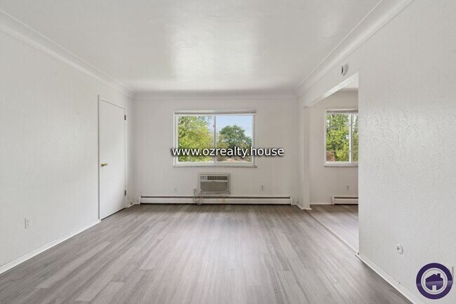 Photo - 1733 Christian Ave