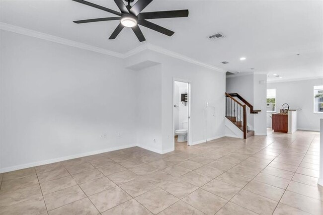Photo - 12600 SW 50th Ct Unidad 427