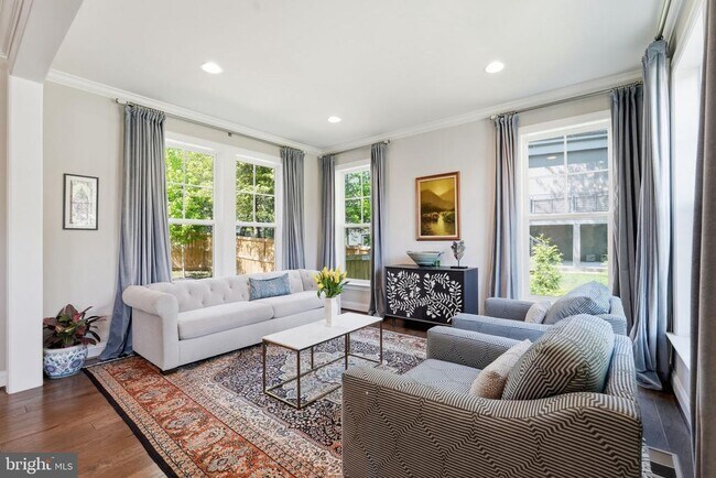 Photo - 2516 Villanova Dr
