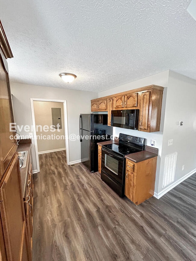 Photo - 130 Phillip Dr