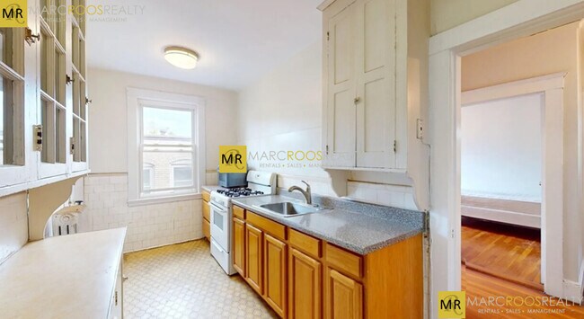 Photo - 133 Chiswick Rd Unit 13