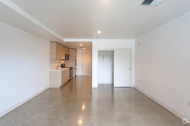 StudioStudio - 498SF - The Independent