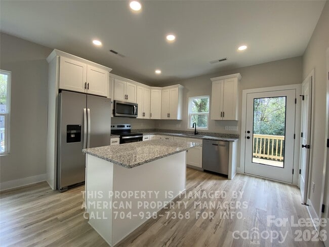 Photo - 722 Elizabeth Ave