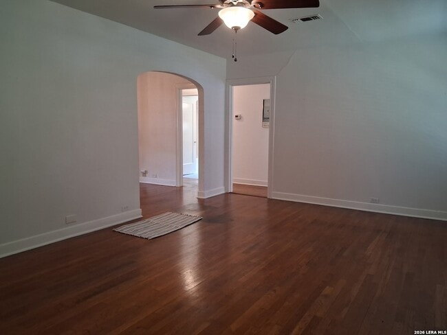 Photo - 315 W Ridgewood Ct