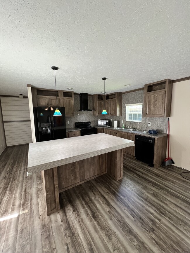 Photo - 1438 Mountain Valley Rd