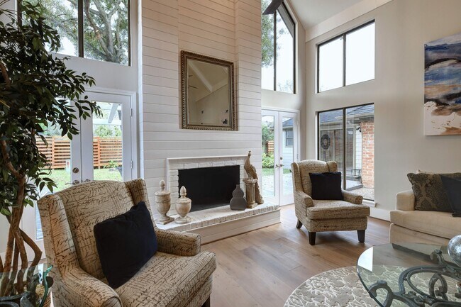 Photo - 1706 Cedar Creek Ct