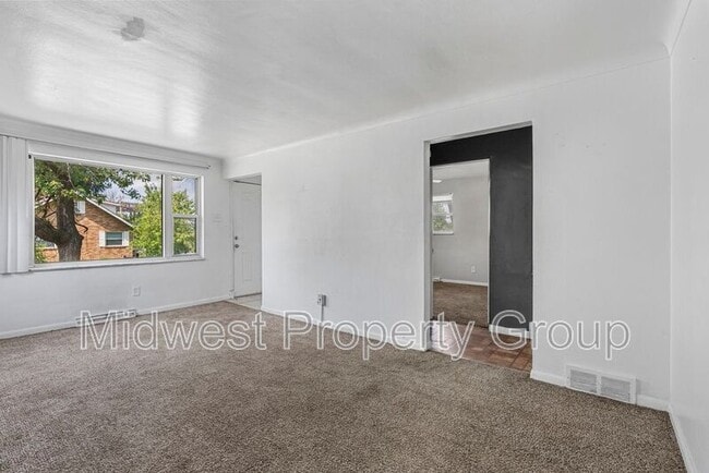 Photo - 4452 Eminence Blvd