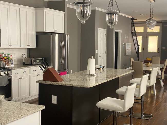 Photo - 3429 Missouri Ave