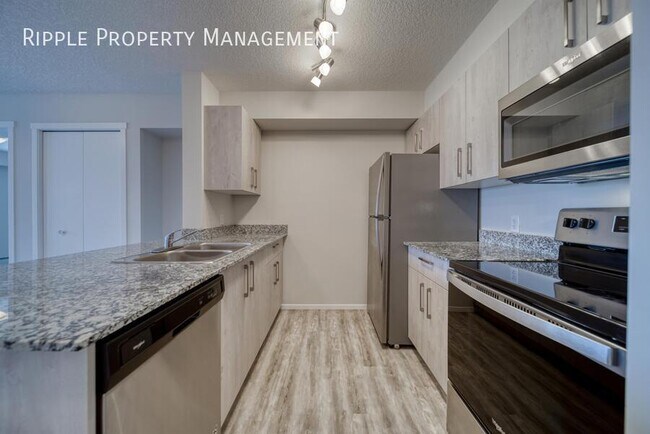 Photo - AMAZING 2 BEDS/ 2 BATHS + DEN CONDO | UNDERGROUND PARKING Unit 1603