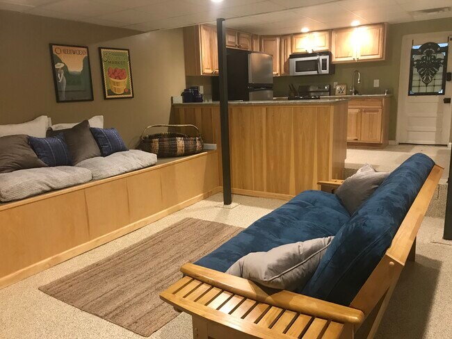 Living area - 128 Woodmont Blvd Unidad 128B