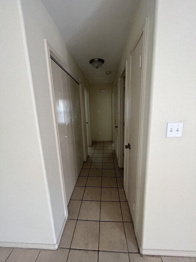 1112 Primrose Apartments Unit 6 Condo for Rent in McAllen, TX